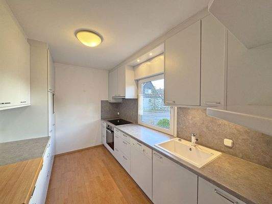 Küche mit Einbauelementen