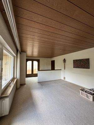 Wohnzimmer EG und Zugang zum Wintergarten