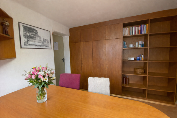 a6e8d97c-00cd-4dff-a2db-34fbe00d329f