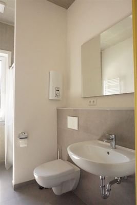 Duschbad II mit WC Bild II