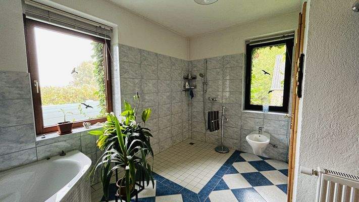 Badezimmer mit Bidet