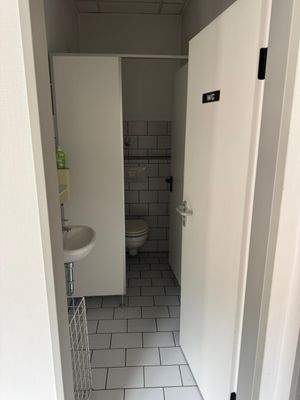 Gewerbeanbau-Sanitärbereich