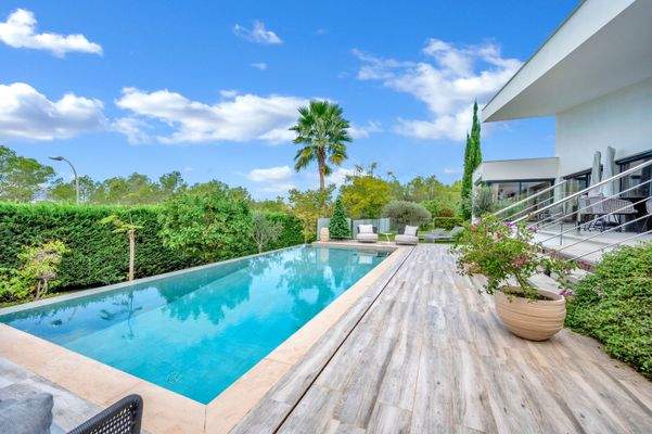 Pool in villa in Cala Vinyes 3