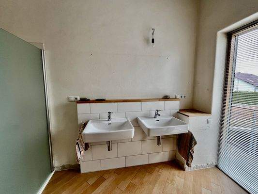 ...und zwei Waschbecken