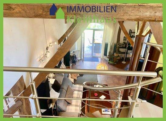 Offene Galerie, Wohnzimmer mit Kamin