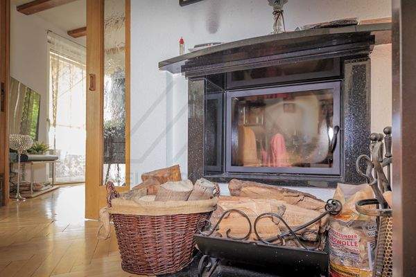 Kamin - Esszimmerseite