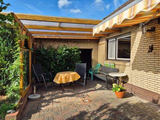 überdachter Terrassenbereich an der Küche