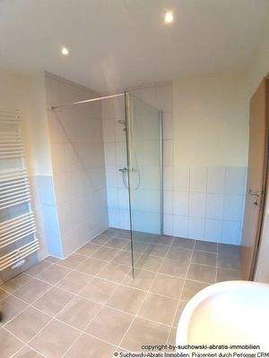 EG Duschbad Bild 5