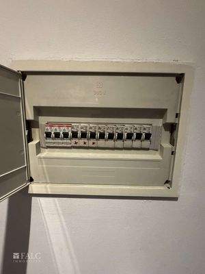 1. OG links Sicherungskasten