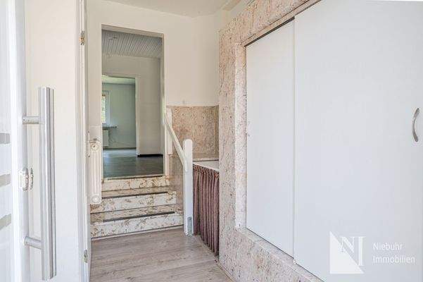 Nebeneingang der Wohnung im EG