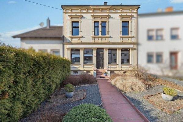 Repräsentative Fassadengestaltung