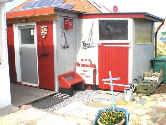 HI-0212  Erste Sahne_ Geschmackvoller Bungalow (20)