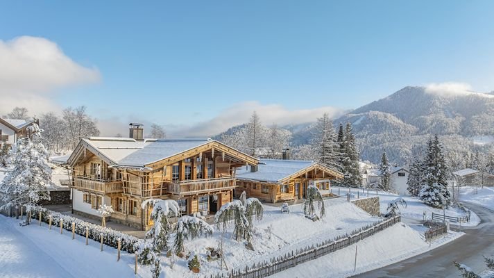 KITZIMMO-zwei Luxuschalets mit Panoramablick in Top-Ruhelage kaufen - Immobilien Steinberg Tirol.