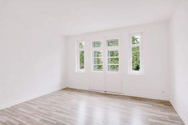 OG Wohnzimmer mit Balkon