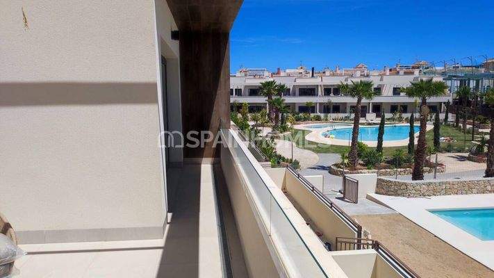 New Apartments in Complex with Swimming Pool in Torrevieja