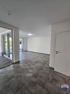 Wohn-/Esszimmer Einliegerwohnung