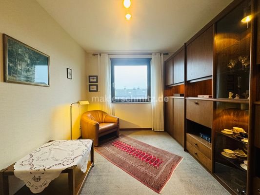 Büro / Kinderzimmer Ansicht 2