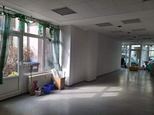 Verkaufs-/Bürofläche.jpg