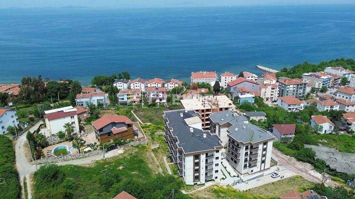 Apartments with Stunning Views near the Sea in Yalova Koru
