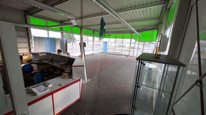 c06a5c18-b6b1-482c-8906-161d55fc205a