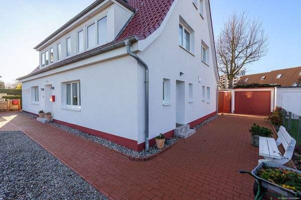 seitliche Hausansicht