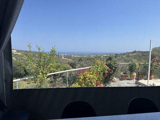 Kreta, Agia Triada: Charmantes Apartment mit Gemeinschaftspool und Meerblick zu verkaufen