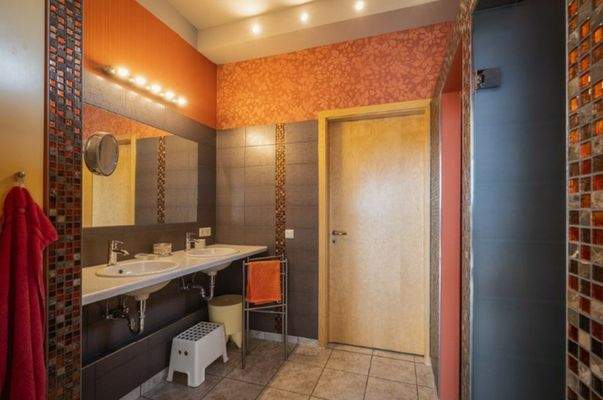 Bad im Gartengeschoss