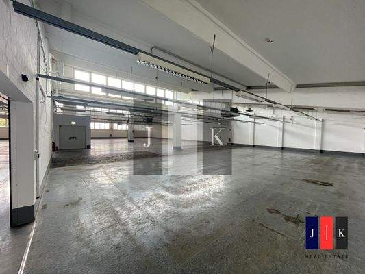 Halle Innenansicht 3