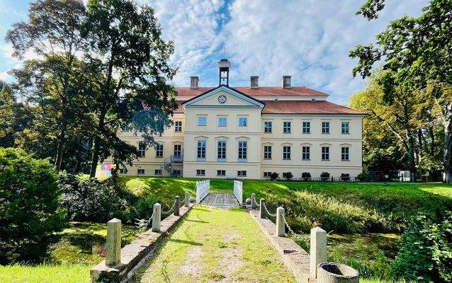 Ansicht vorne Park 3.jpg