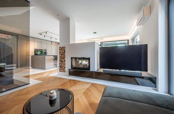 Wohnbereich mit Kamin