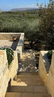 Kreta, Kournas: Malerisches Steinhaus mit bezauberndem See- und Meerblick zu verkaufen