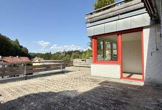 Großzügige Terrasse