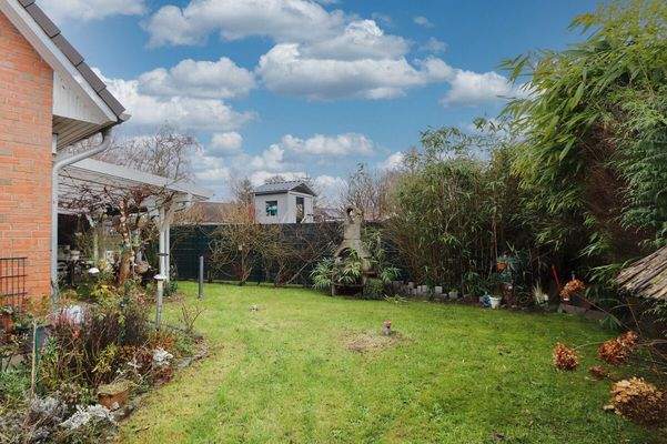 Grundstück hinten (2)