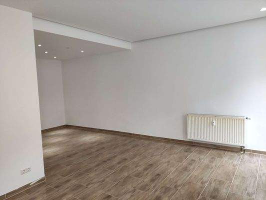 Gewerbeeinheit EG rechts