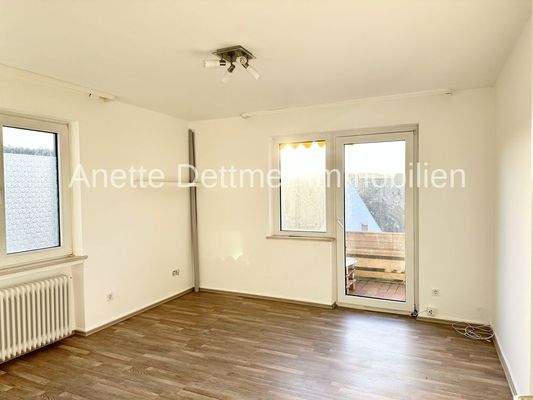 12 OG Wohnung Wohnzimmer 