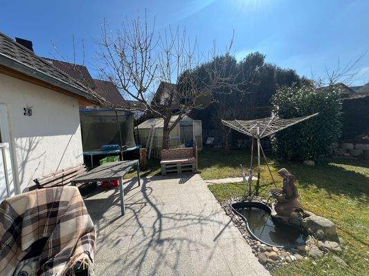 Terrasse und Garten
