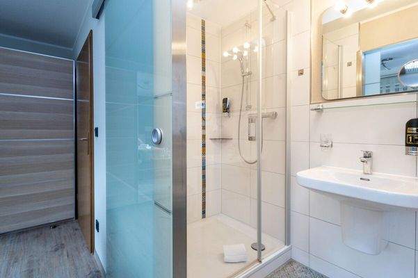 Doppelzimmer Beispiel saniert