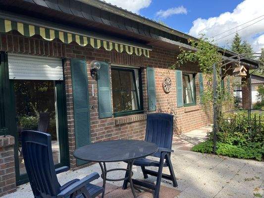 Terrasse vor Wohnzimmer 