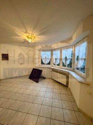 Zimmer mit Tageslichtfenster im Keller