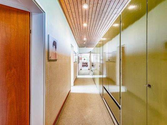 Dielen- und Ankleidebereich