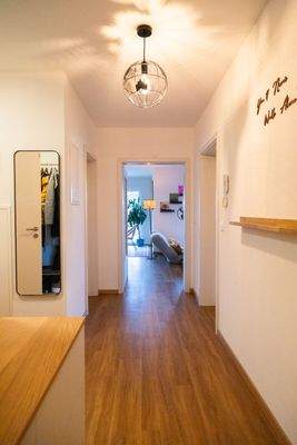 Flur Blick Richtung Wohnzimmer