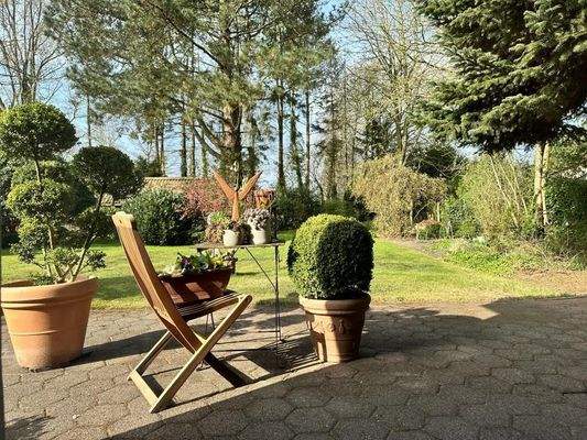 Mit Ausblick in die Natur