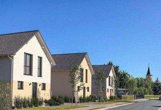 Straßenansicht (Fotomontage)