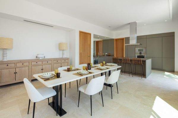 Photo: Villa in Casares