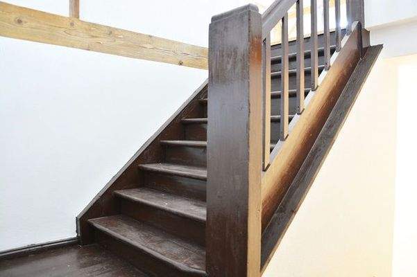 Innentreppe vom 2.OG ins DG Wohnimmer