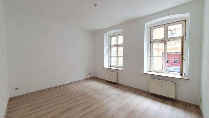 Helle Wohnung mit Balkon