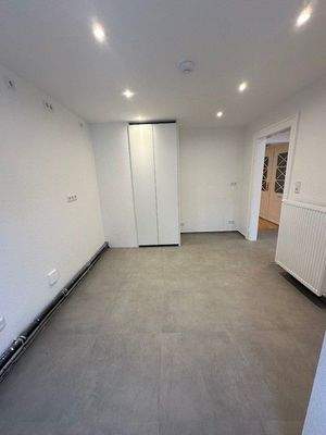 Küche v. Fenster her.jpg