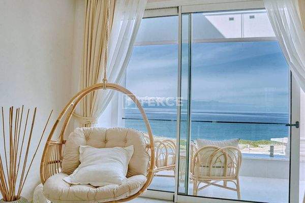 Sea-Front Real Estate in a Complex in Girne North Cyprus
