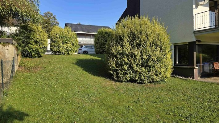 Garten seitlich