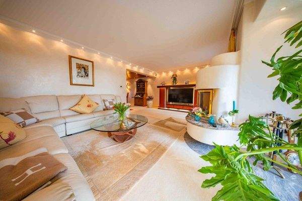 grosszügig wohnen mit Kamin